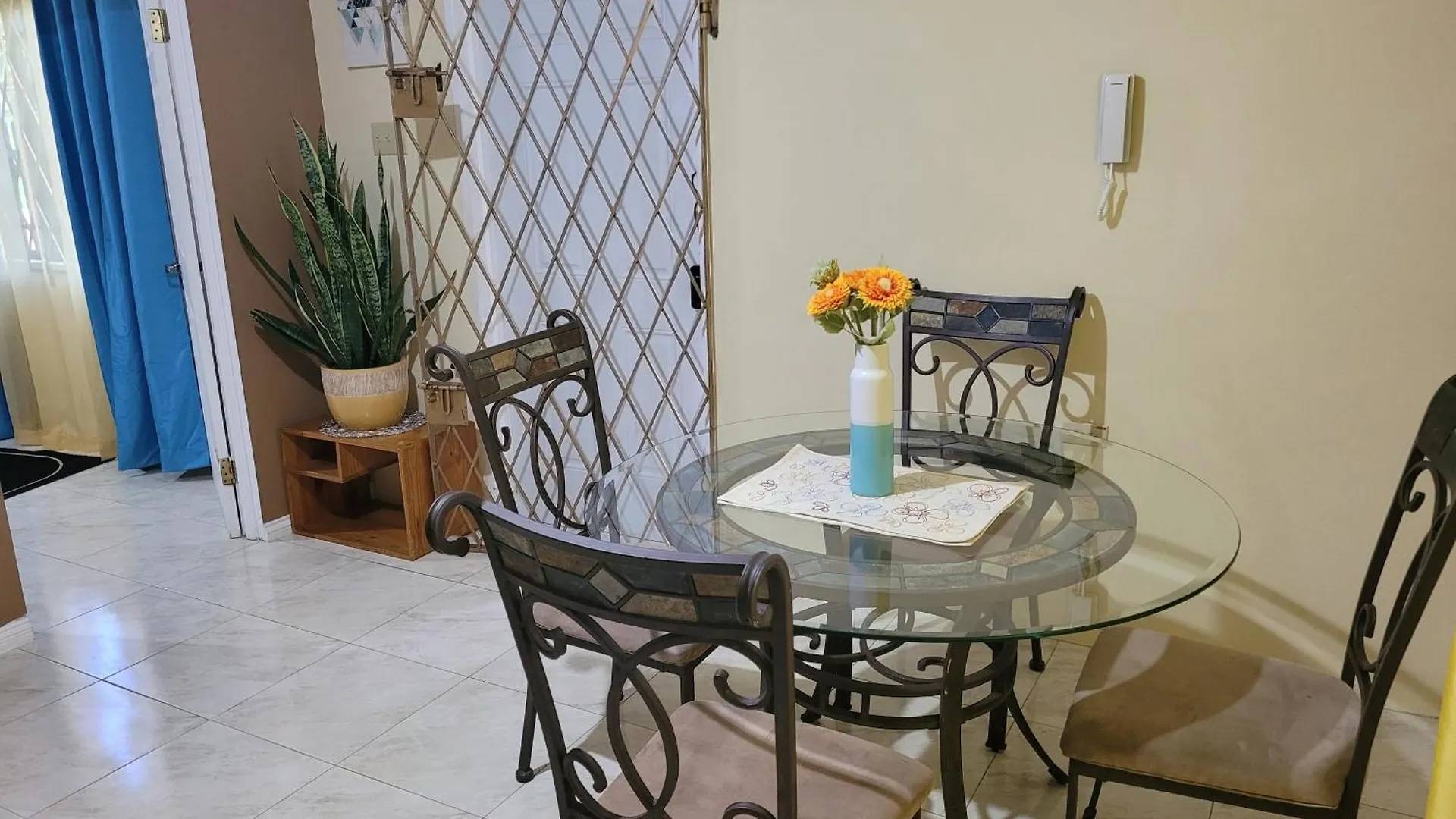 Dw Apartments Mandeville